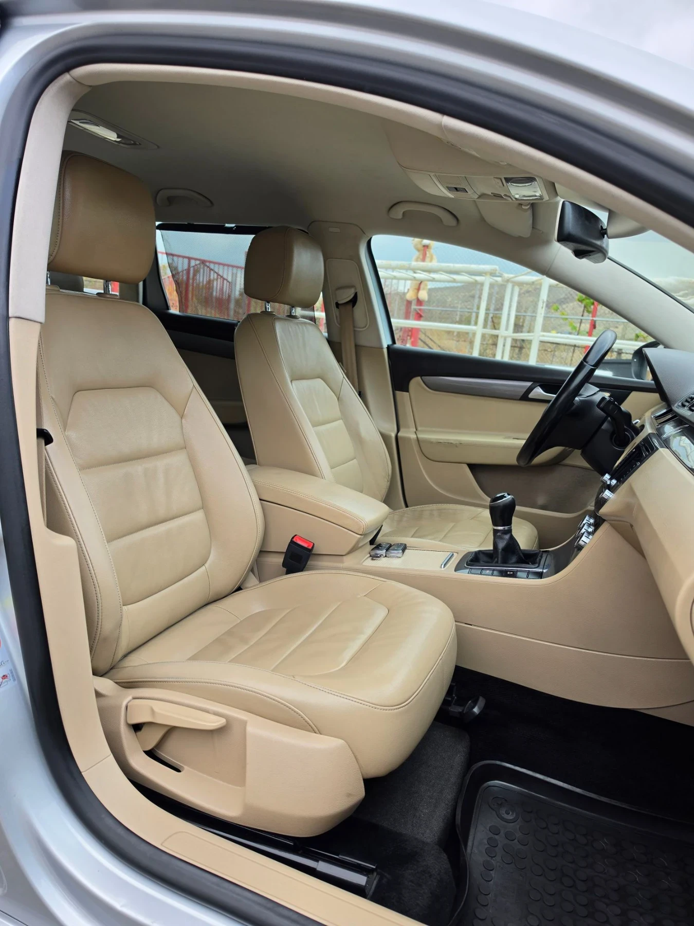 VW Passat 2.0tdi 140 коня , снимка 9 - Автомобили и джипове - 56659225