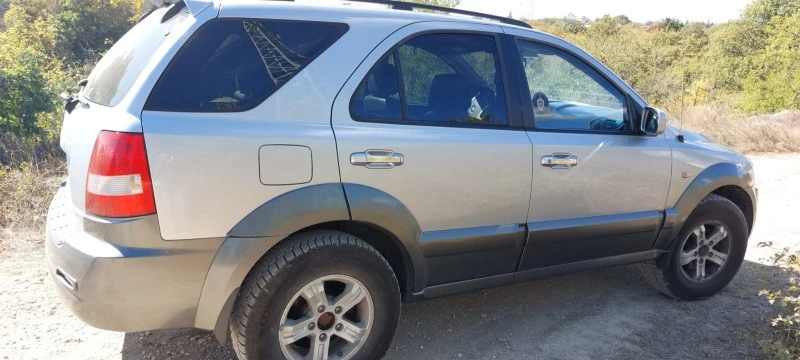 Kia Sorento, снимка 7 - Автомобили и джипове - 47122510