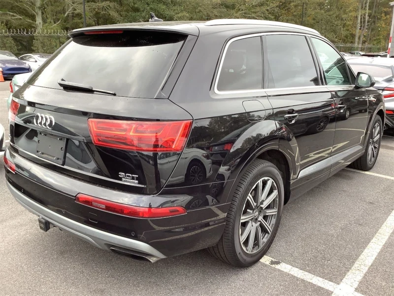 Audi Q7 premium plus* Bose* TV* подгрев* keyless* HID* pan, снимка 4 - Автомобили и джипове - 47891890