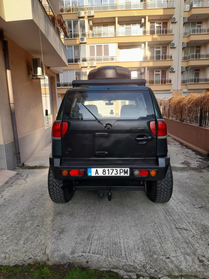 Nissan Terrano, снимка 5 - Автомобили и джипове - 48990366