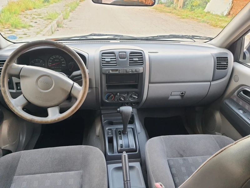 Isuzu D-max 3.00 TDI, снимка 5 - Автомобили и джипове - 52537726