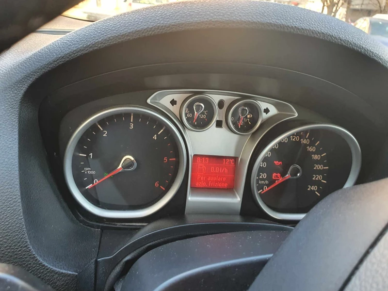 Ford Kuga, снимка 8 - Автомобили и джипове - 52103452