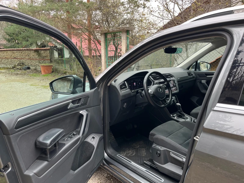 VW Tiguan, снимка 7 - Автомобили и джипове - 52486625