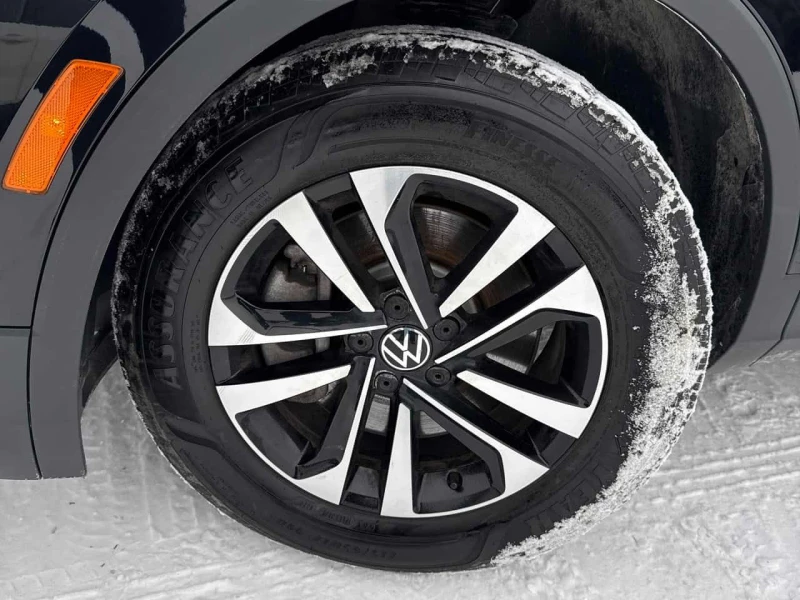 VW Tiguan * Trendline * 2 КЛЮЧА* ПОДГРЕВ* KEYLESS* , снимка 7 - Автомобили и джипове - 53593721