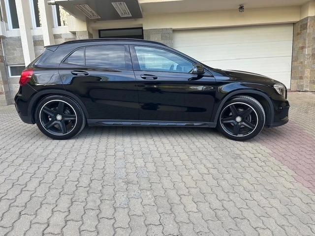 Mercedes-Benz GLA 200 AMG, снимка 2 - Автомобили и джипове - 54415185