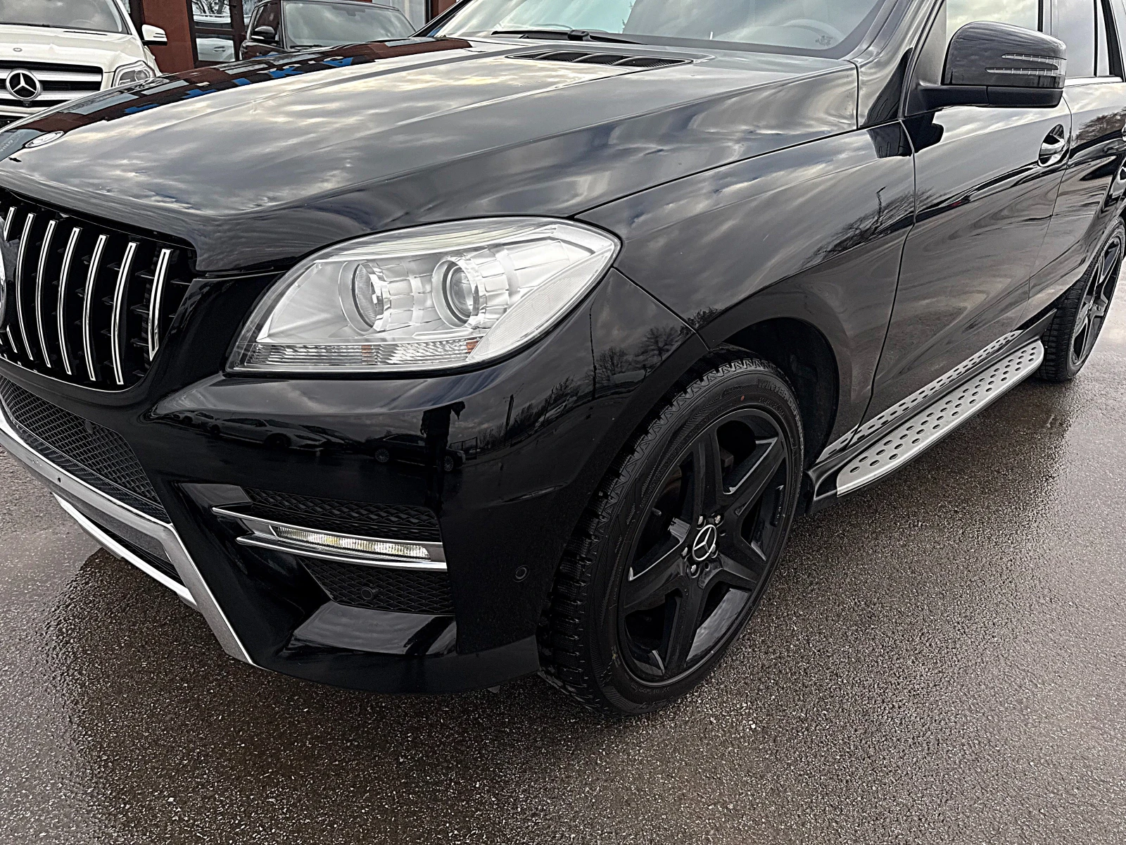 Mercedes-Benz ML 350 AMG PALET-LED-NAVI-ALKANTAR-ПОДГРЯВАНЕ-ГЕРМАНИЯ-!! - изображение 4