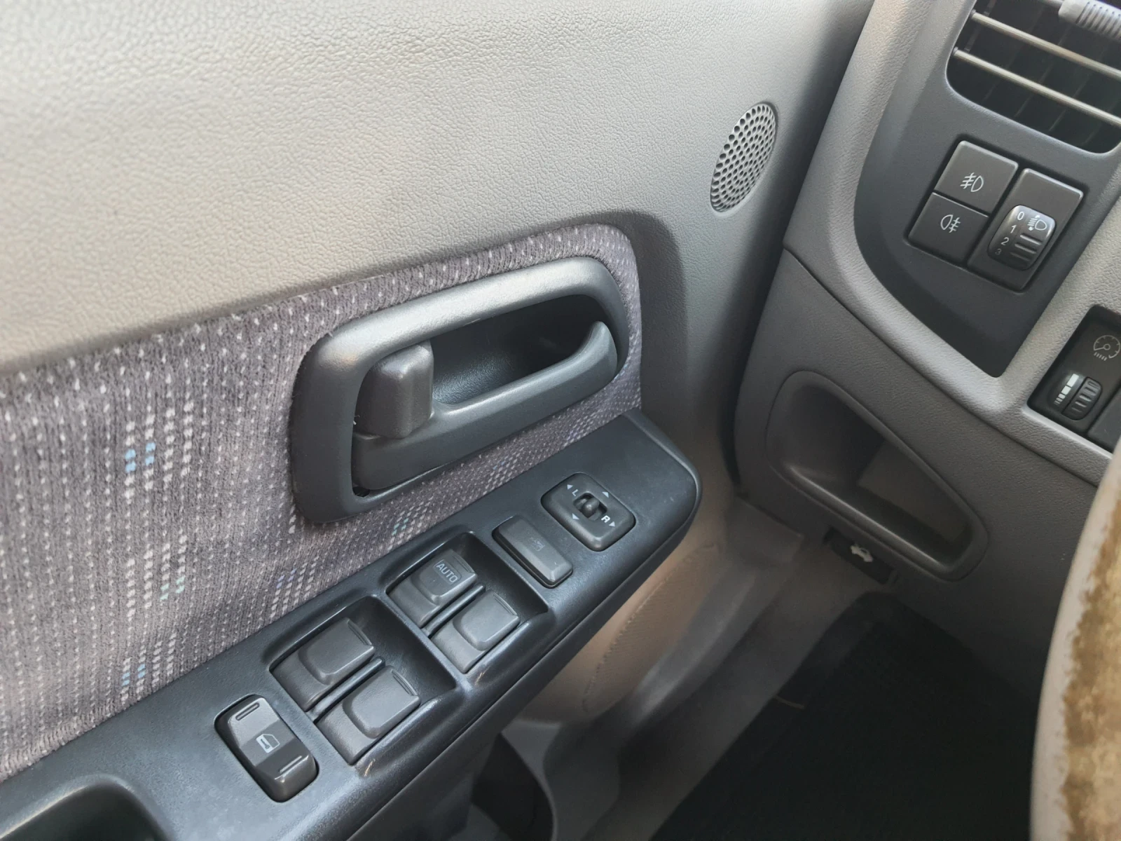 Isuzu D-max 3.00 TDI | Mobile.bg � ����������� 11