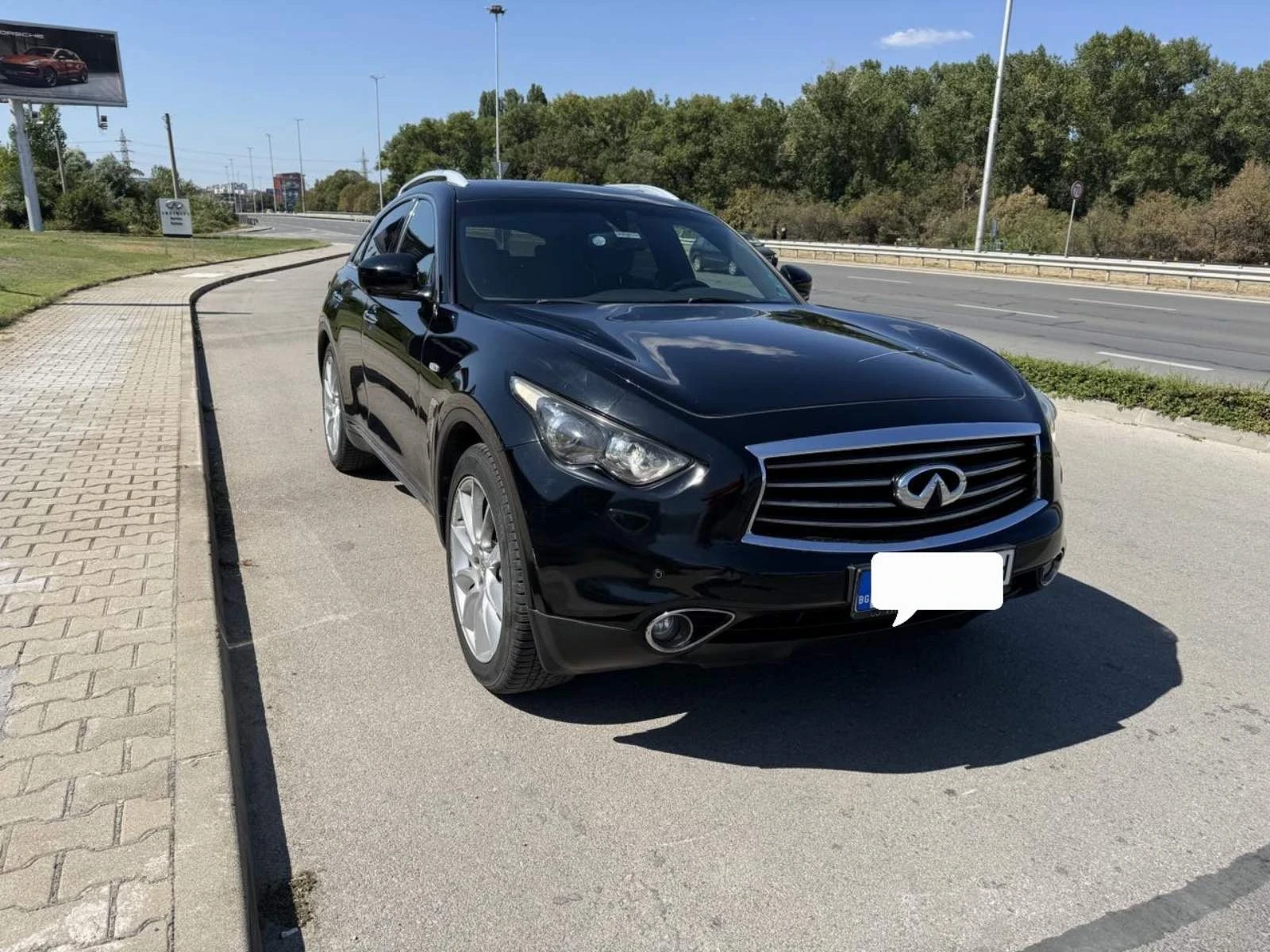 Infiniti QX70  - изображение 2