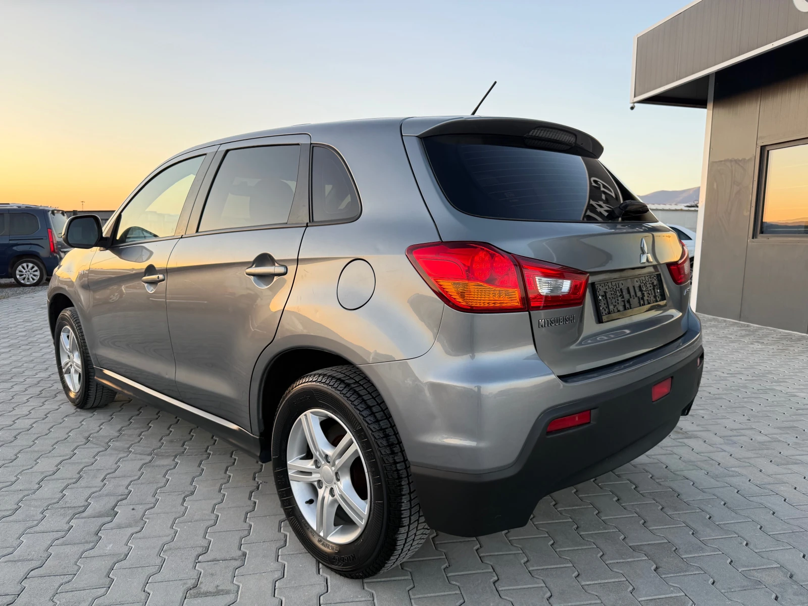 Mitsubishi ASX 1.8 i 118 ks Собствен лизинг!!! - изображение 7