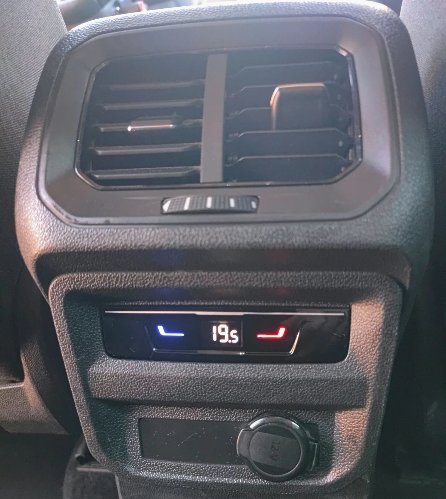 VW Tiguan 2.0 TDI 4* 4 Matrix LED | Гаранция| ErgoActive - изображение 9