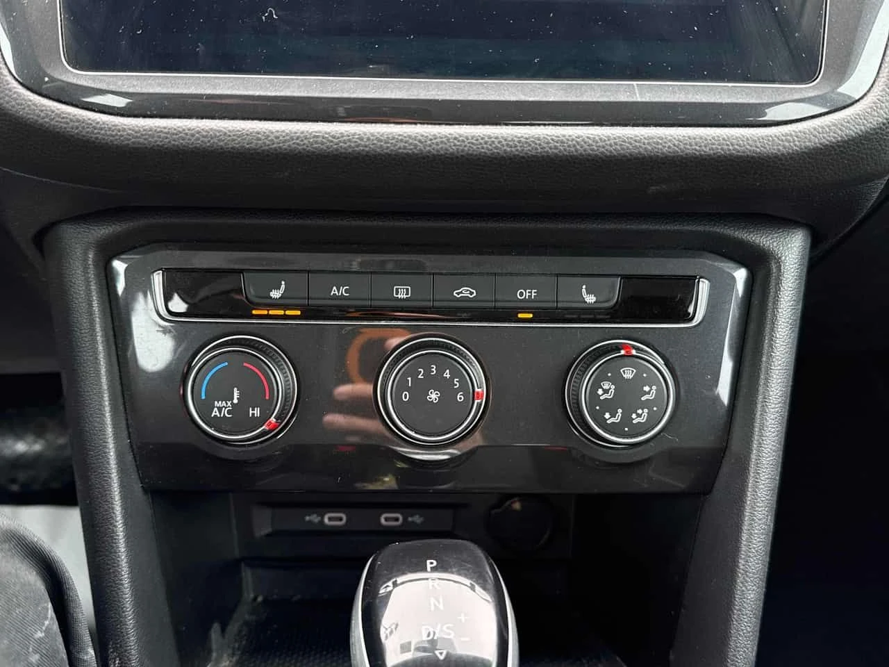 VW Tiguan * Trendline * 2 �����* �������* KEYLESS*  | Mobile.bg � ����������� 12