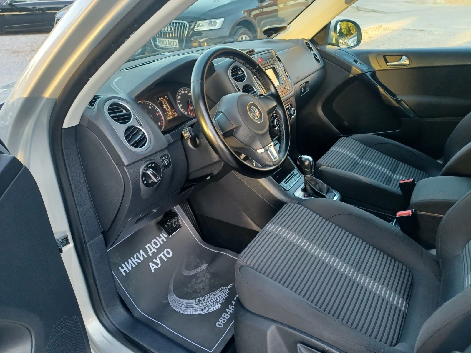 VW Tiguan 2.0-140 4X4! DSG!NAVI!PODGREV-SEDALKI!TEMPOMAT, снимка 10 - Автомобили и джипове - 53944581