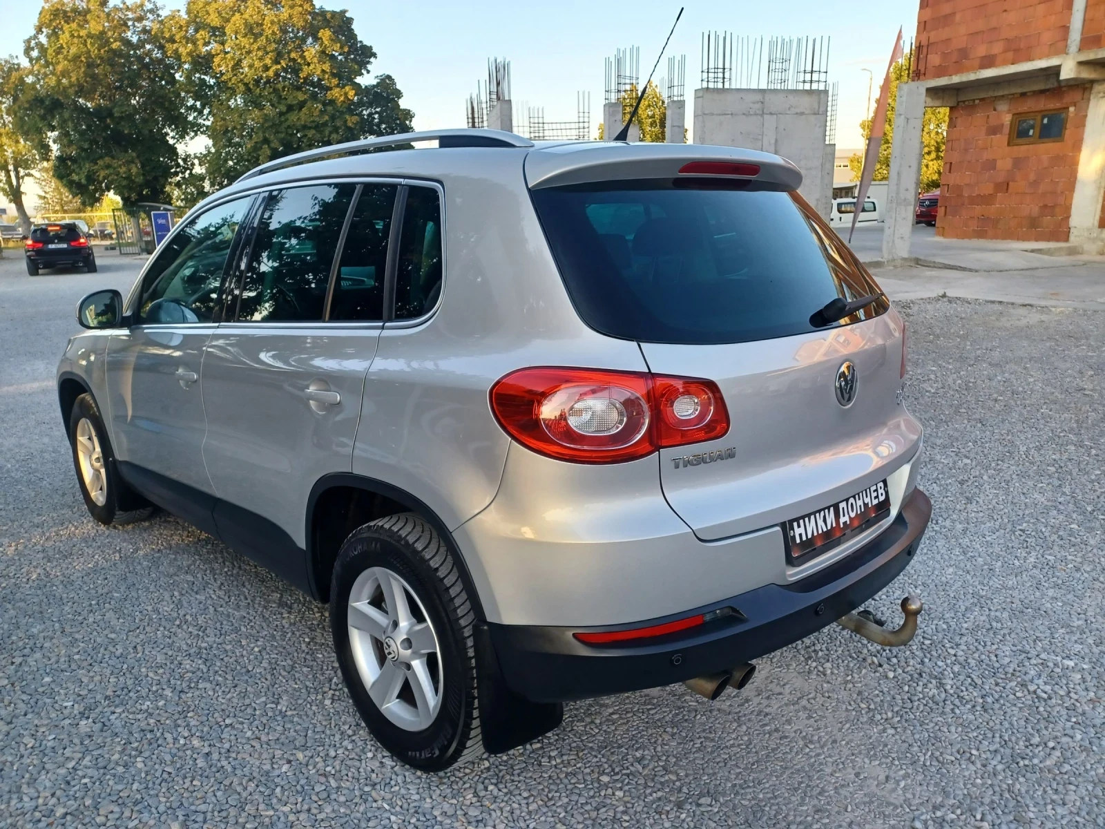 VW Tiguan 2.0-140 4X4! DSG!NAVI!PODGREV-SEDALKI!TEMPOMAT, снимка 6 - Автомобили и джипове - 53944581