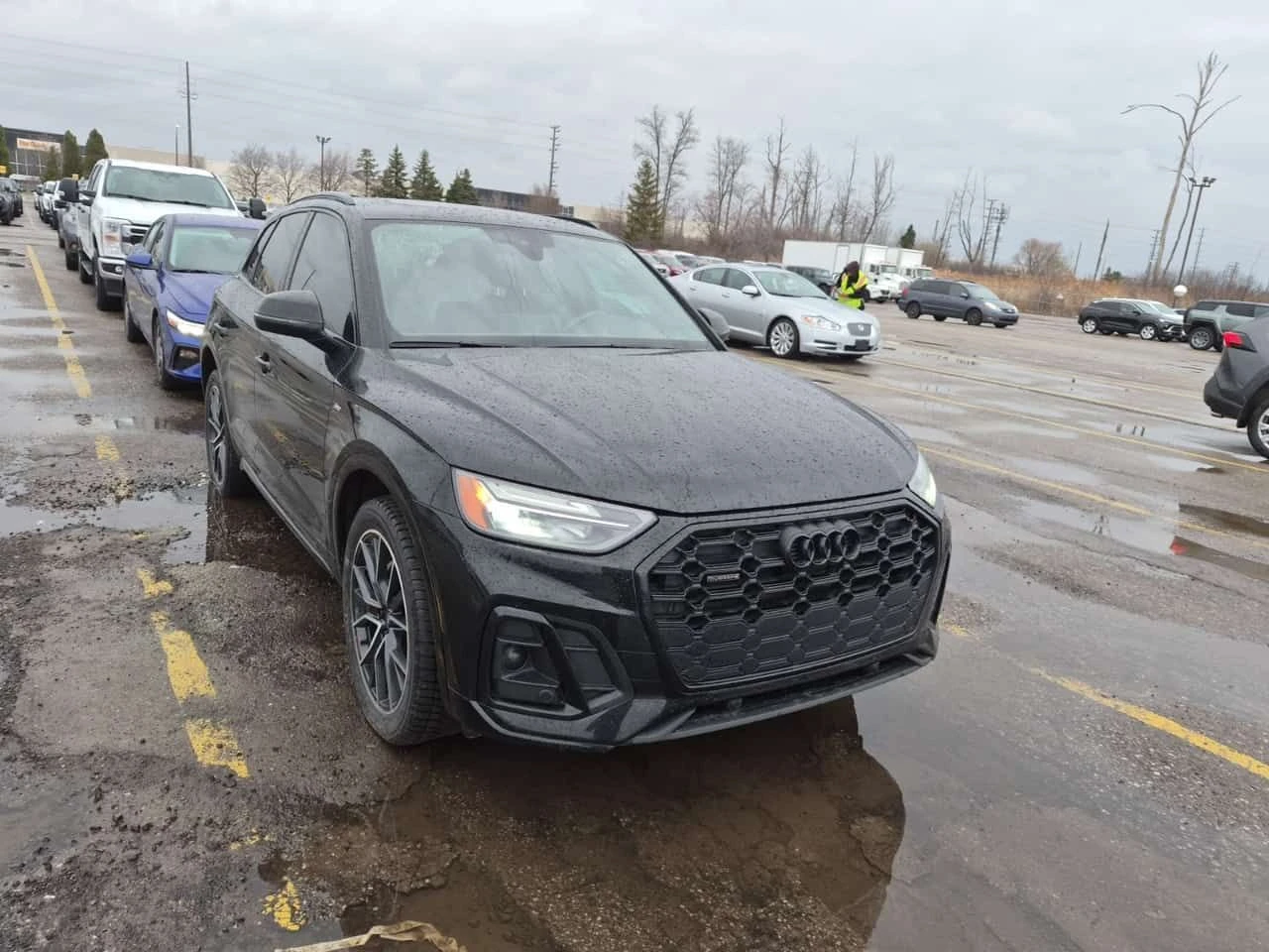 Audi Q5 * PROGRESSIV * S-LINE* MATRIX* DISTRONIC* PANO* , снимка 2 - Автомобили и джипове - 54184064