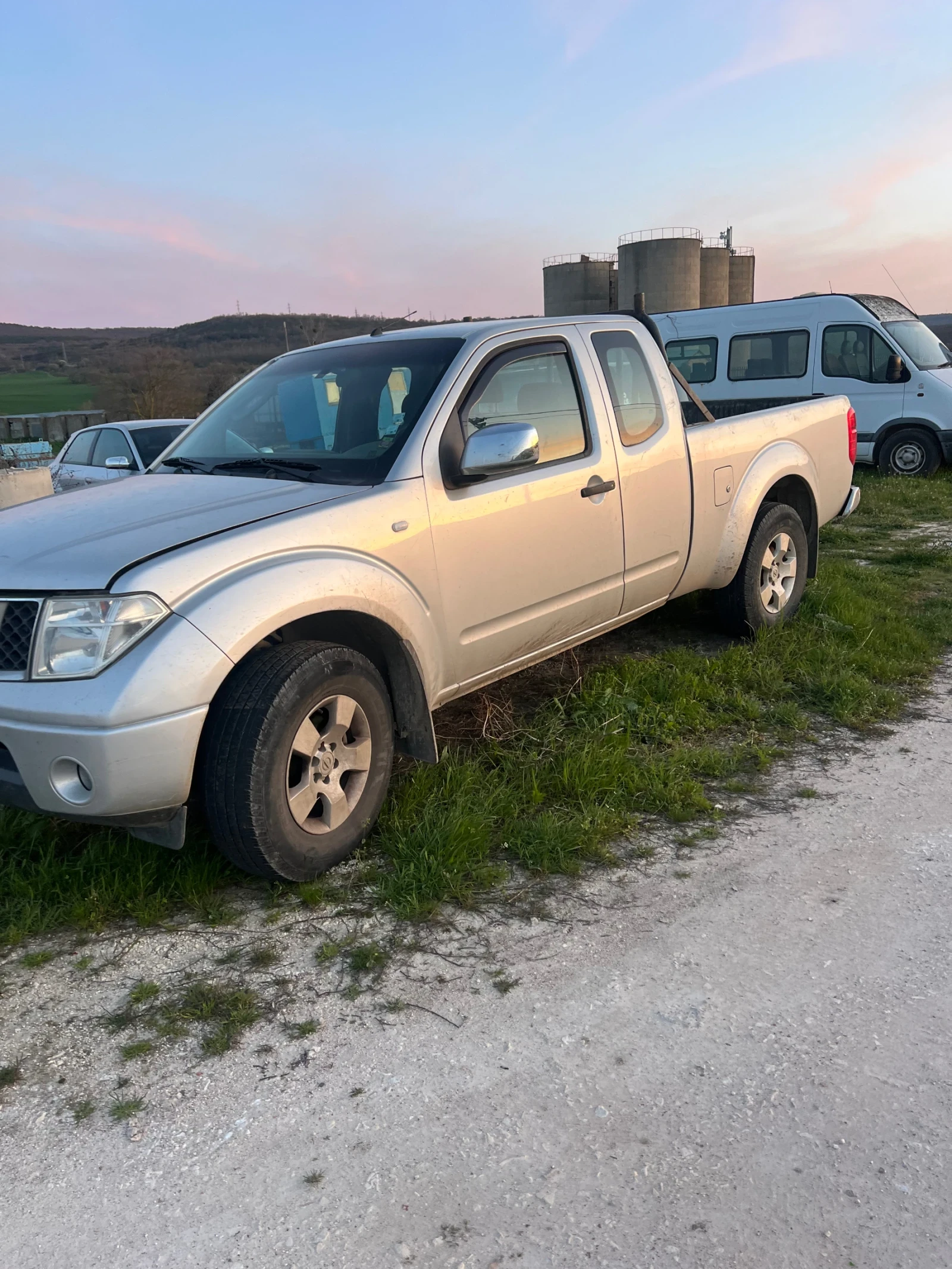 Nissan Navara 2.5  | Mobile.bg � ����������� 8
