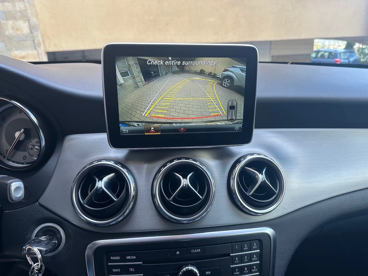 Mercedes-Benz GLA 200 AMG, снимка 8 - Автомобили и джипове - 54415185