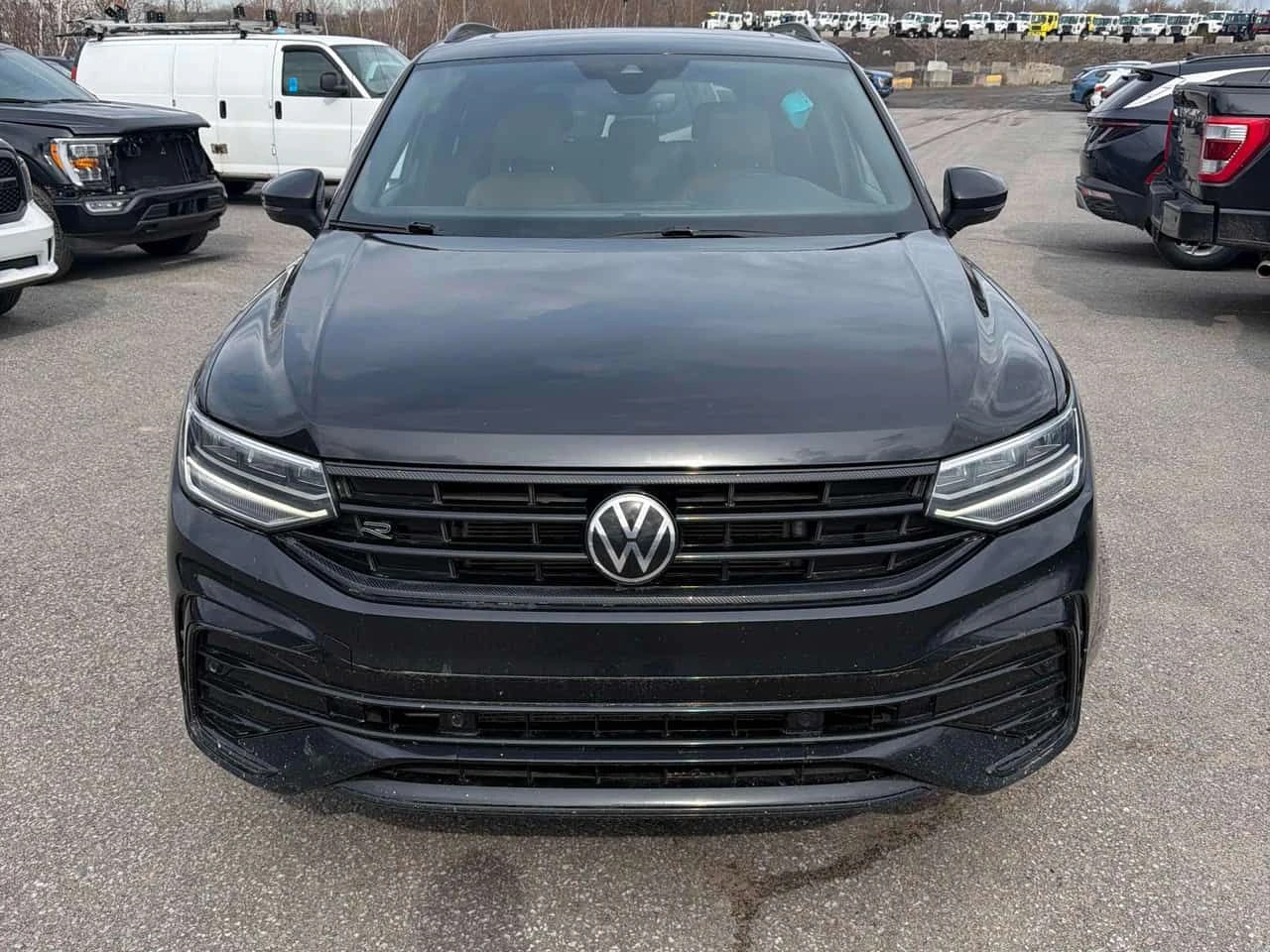 VW Tiguan * Comfortline R Line Black Edition * CARFAX * ���� | Mobile.bg � ����������� 2