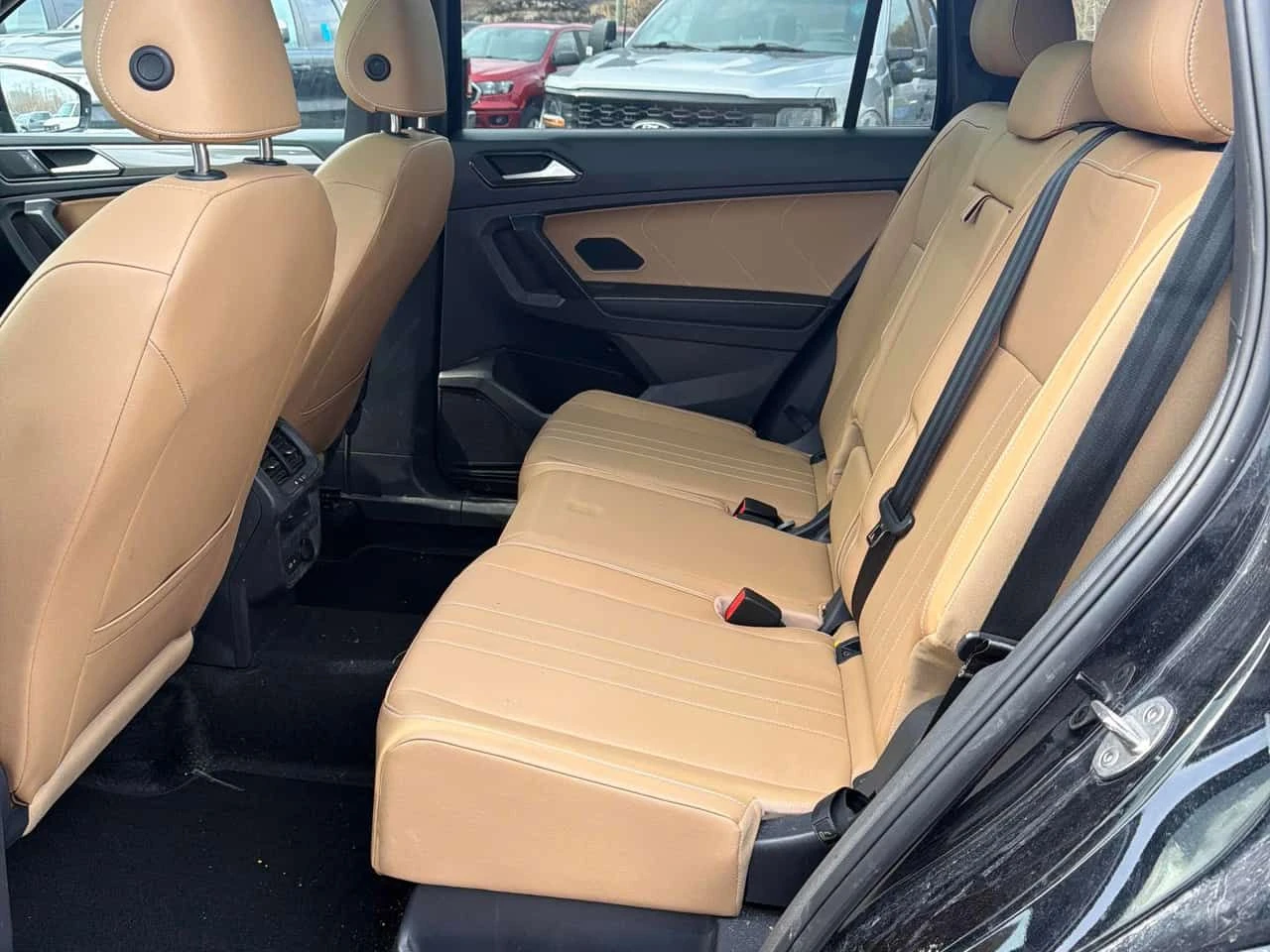 VW Tiguan * Comfortline R Line Black Edition * CARFAX * ���� | Mobile.bg � ����������� 10