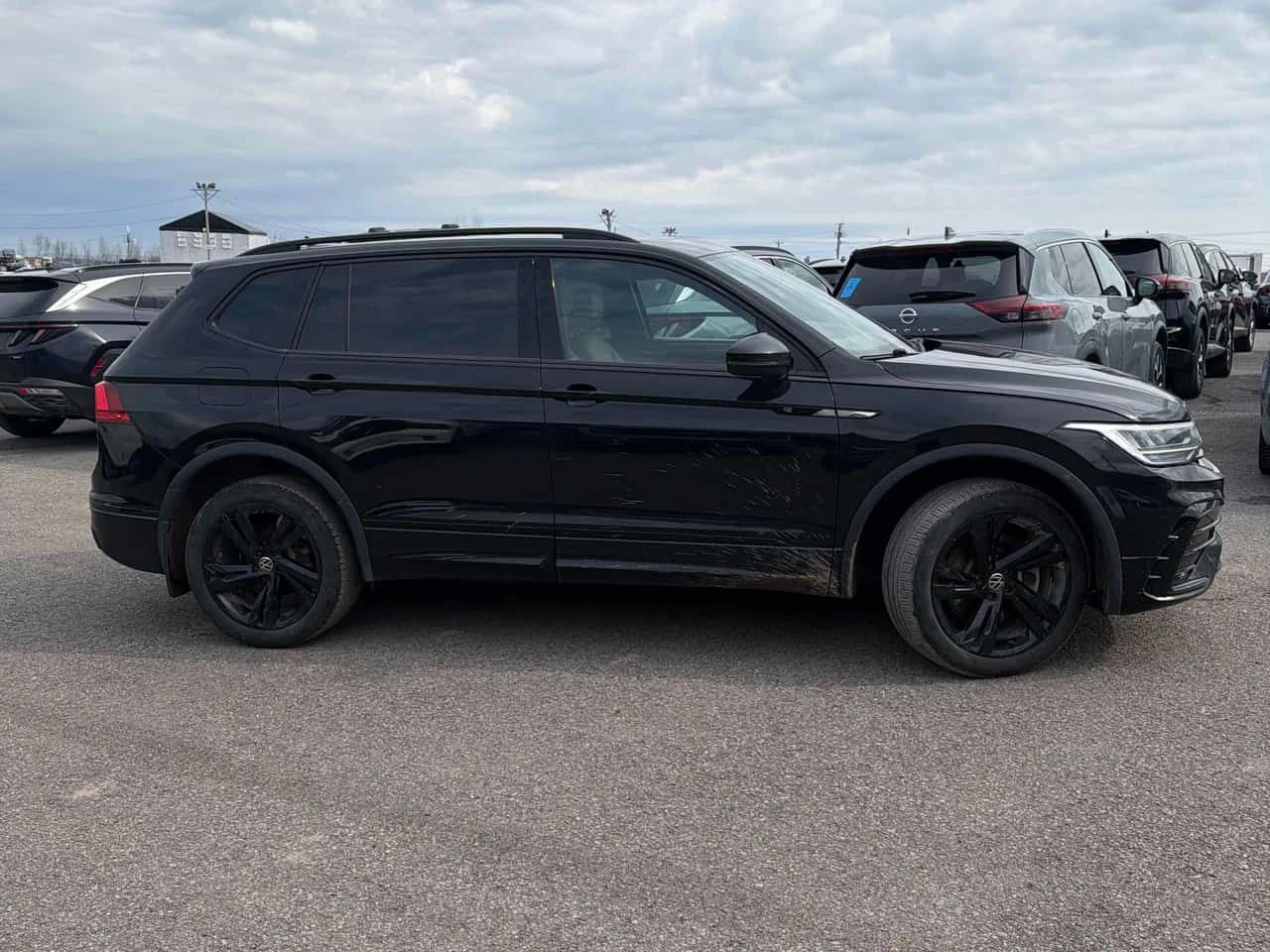 VW Tiguan * Comfortline R Line Black Edition * CARFAX * ���� | Mobile.bg � ����������� 4