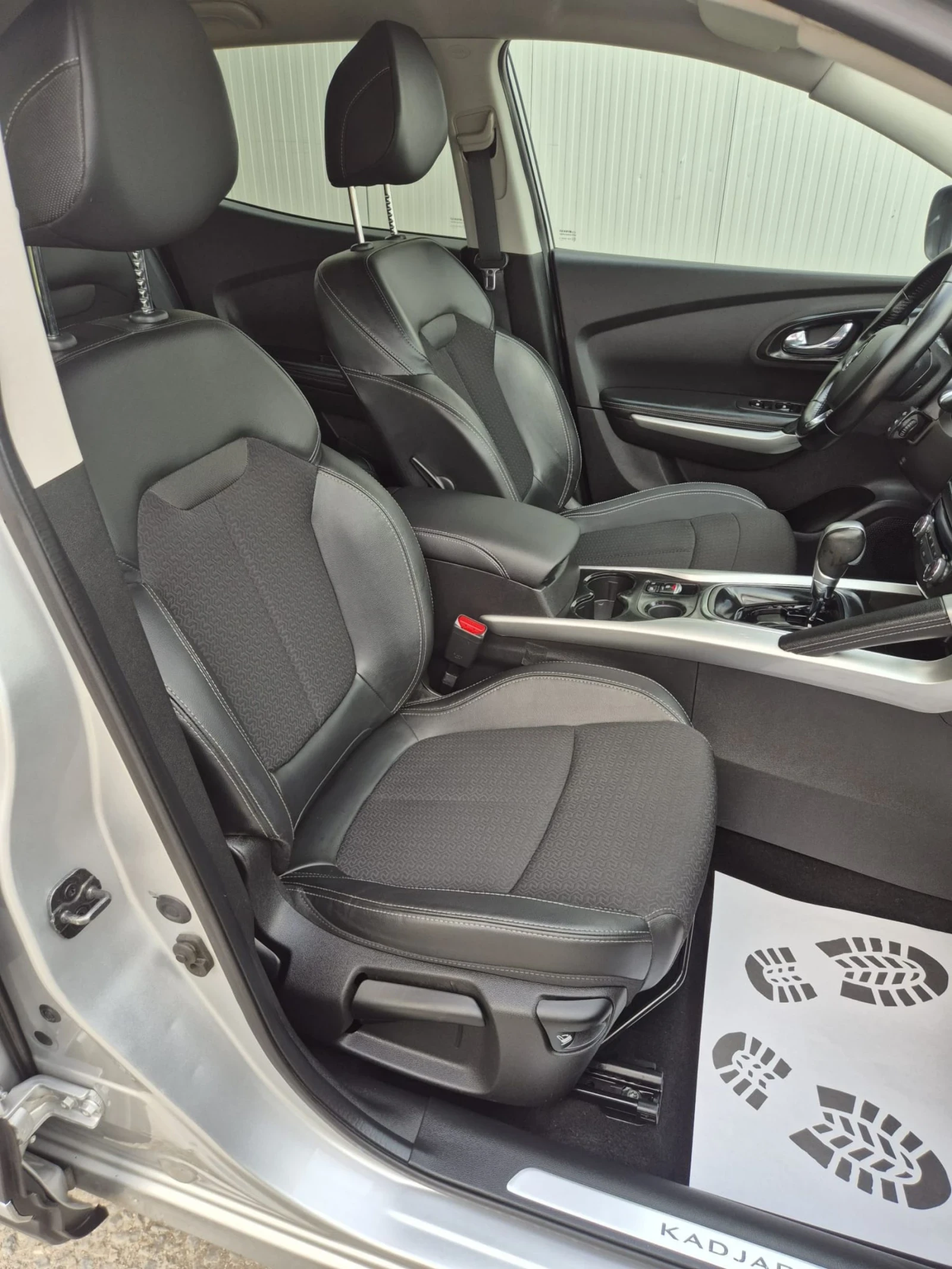 Renault Kadjar 1.5DCI-NAVI-AVTOMAT-FULL, снимка 10 - Автомобили и джипове - 54708116