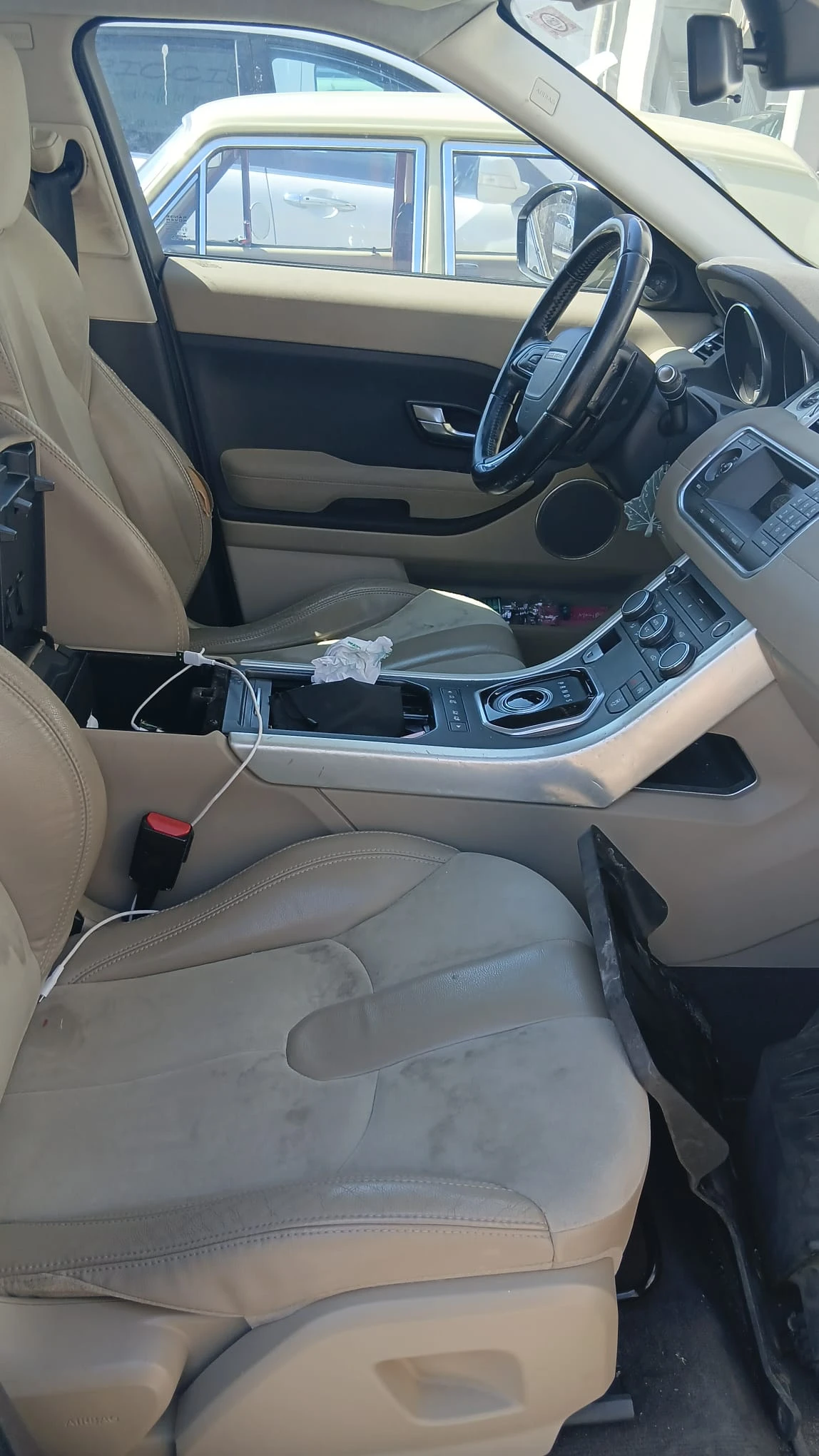 Land Rover Range Rover Evoque 2.2D AVTOMATIK, снимка 4 - Автомобили и джипове - 54774419