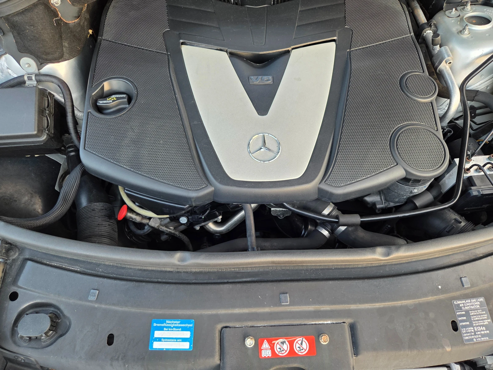 Mercedes-Benz ML 320 3.2 CDI, снимка 14 - Автомобили и джипове - 55036294