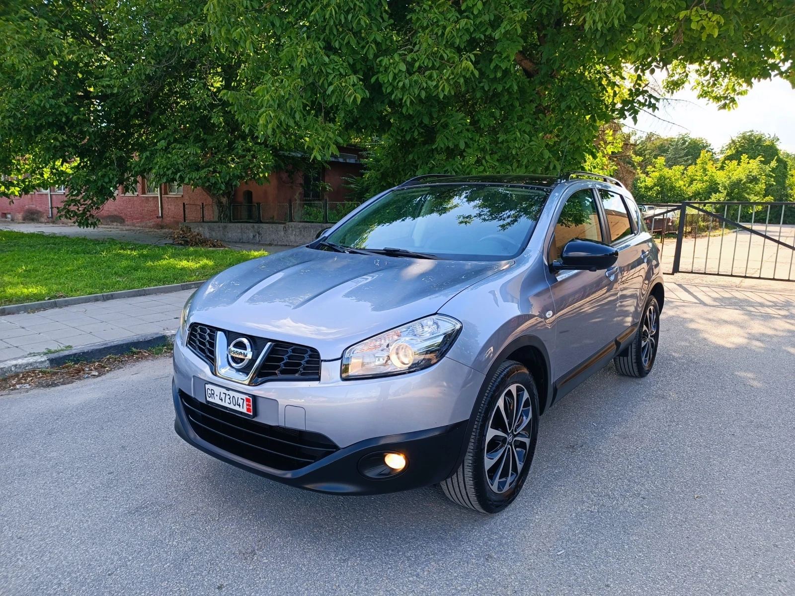 Nissan Qashqai 2.0i-141кс-ШВЕЙЦАРИЯ-РЪЧКА-4Х4-6ск-FACELIFT, снимка 7 - Автомобили и джипове - 55239010