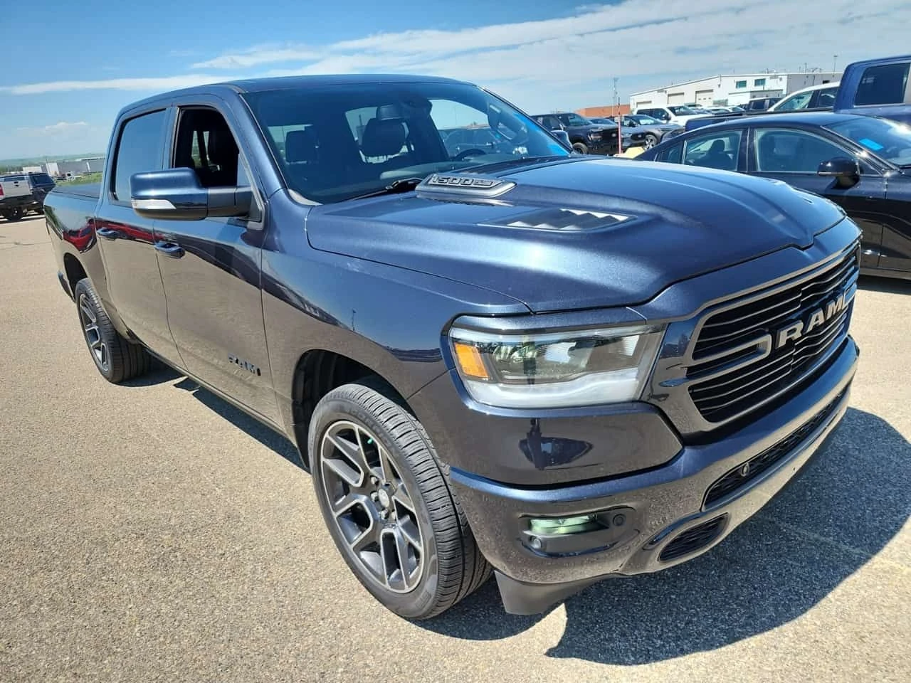 Dodge RAM 1500  SPORT CREW CAB SHORT BED / ���� �� ��������  | Mobile.bg � ����������� 2