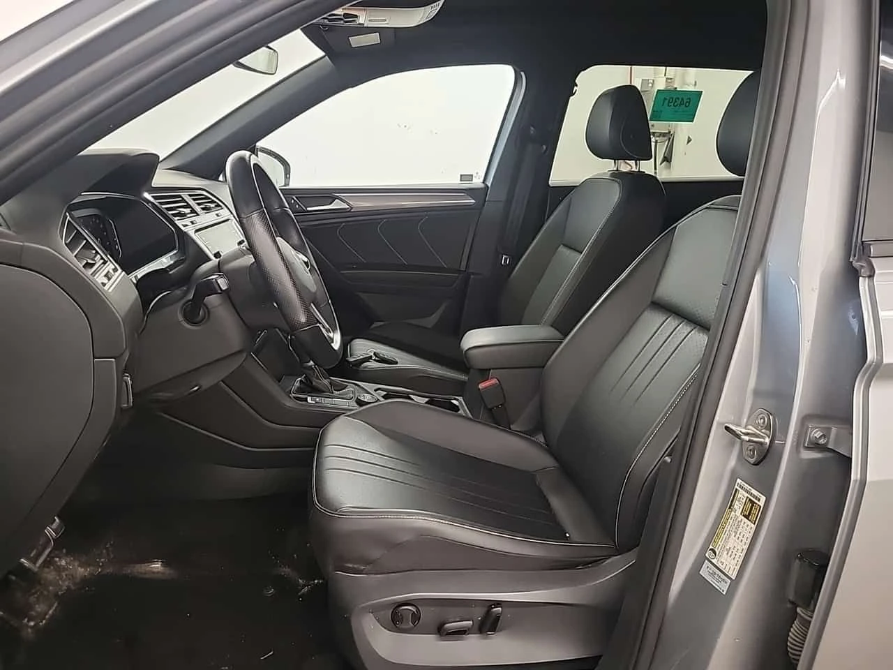 VW Tiguan * COMFORTLINE R LINE BLACK EDITION * CARFAX * , снимка 9 - Автомобили и джипове - 55539014