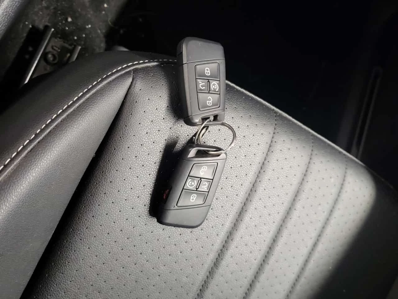 VW Tiguan * COMFORTLINE R LINE BLACK EDITION * CARFAX * , снимка 11 - Автомобили и джипове - 55539014