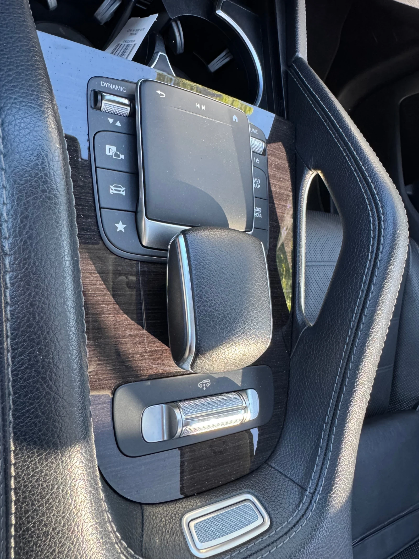 Mercedes-Benz GLS 400 AMG | Multibeam | 7 места | Burmester| Вакум | HUD, снимка 13 - Автомобили и джипове - 55980874