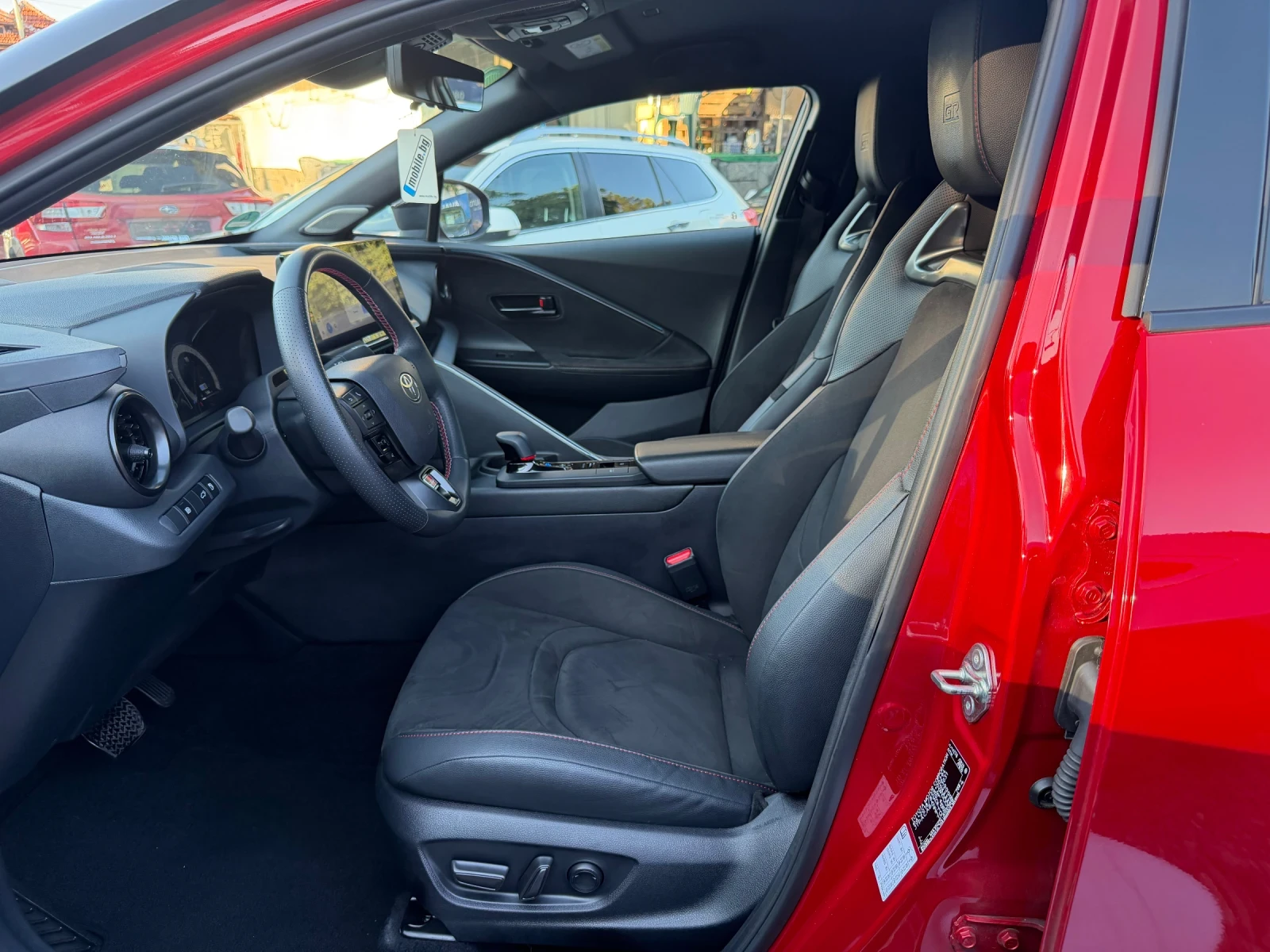 Toyota C-HR  2.0 HEV GR SPORT AWD Гаранция, снимка 9 - Автомобили и джипове - 56202284