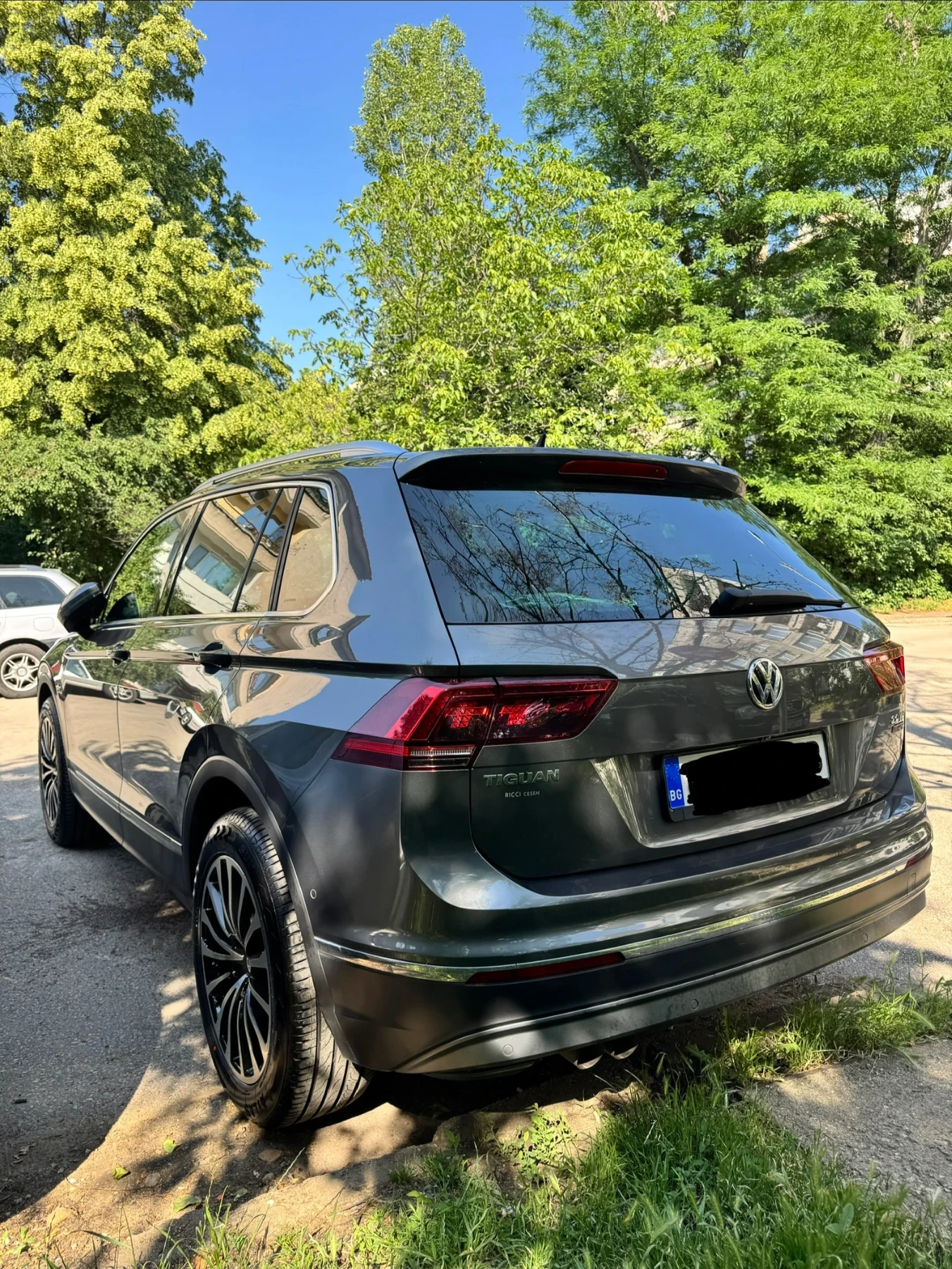 VW Tiguan 2.0 TDI 4motion, снимка 6 - Автомобили и джипове - 56216250