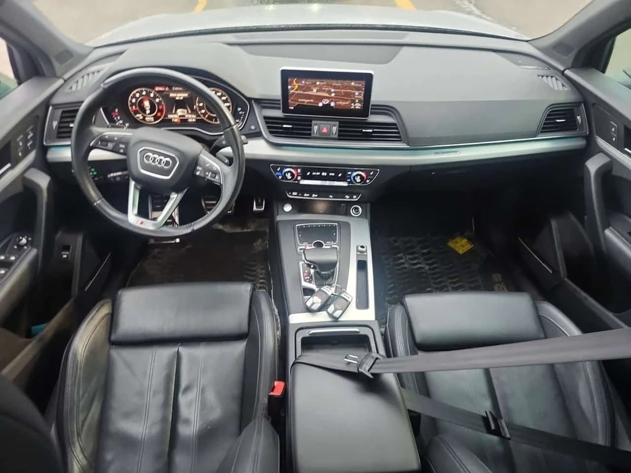 Audi Q5 * TECHNIK * CARFAX * БЕЗ ПЪРВОНАЧАЛНА ВНОСКА, снимка 10 - Автомобили и джипове - 56277515