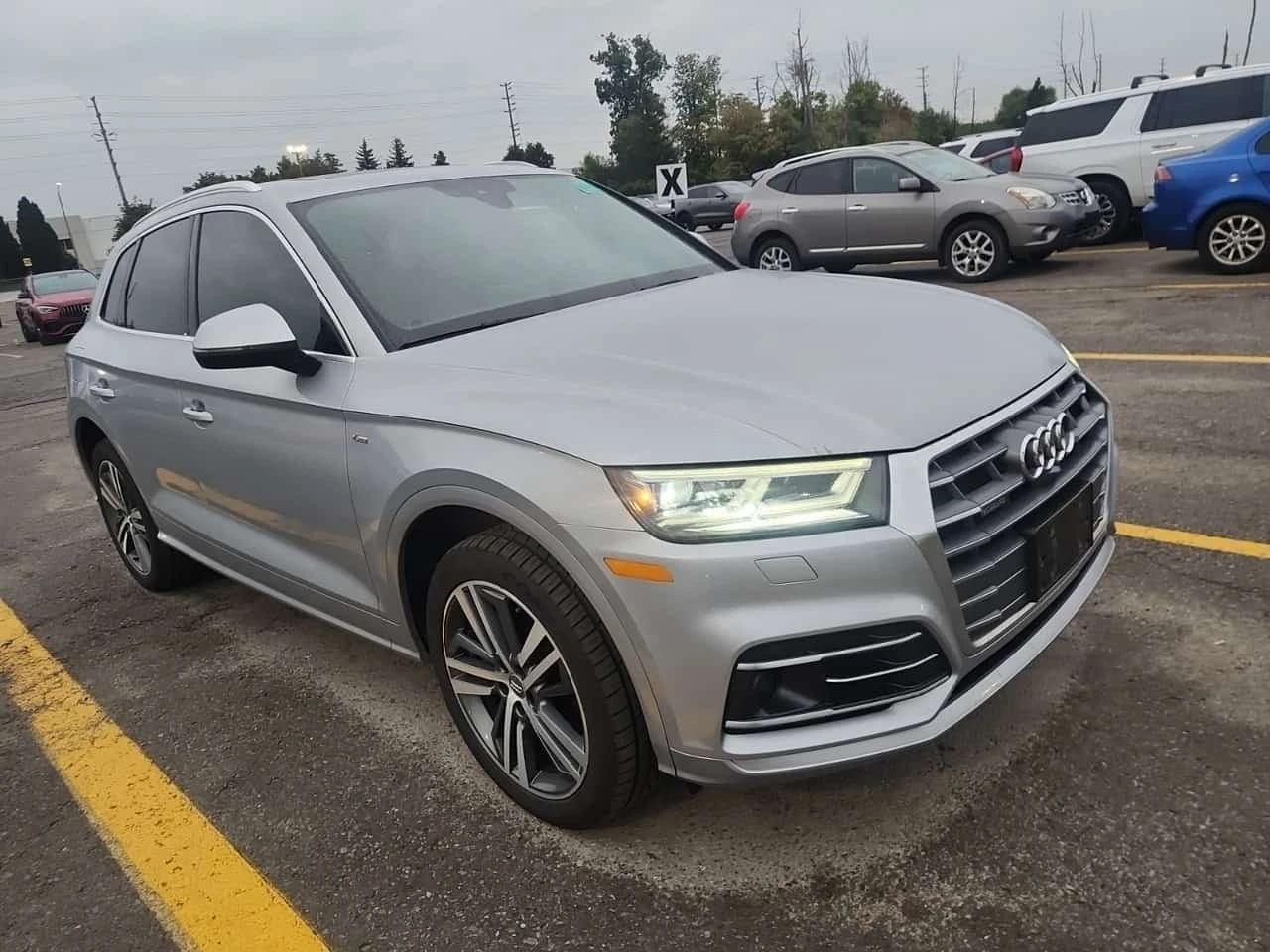 Audi Q5 * TECHNIK * CARFAX * БЕЗ ПЪРВОНАЧАЛНА ВНОСКА, снимка 2 - Автомобили и джипове - 56277515