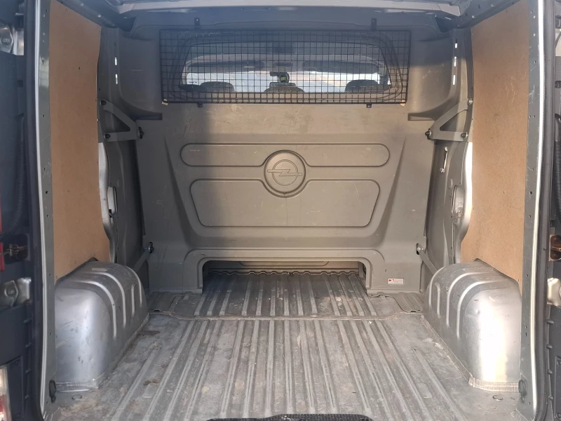 Opel Vivaro 2.0CDTI/5+ 1/Климатик, снимка 11 - Бусове и автобуси - 53595874
