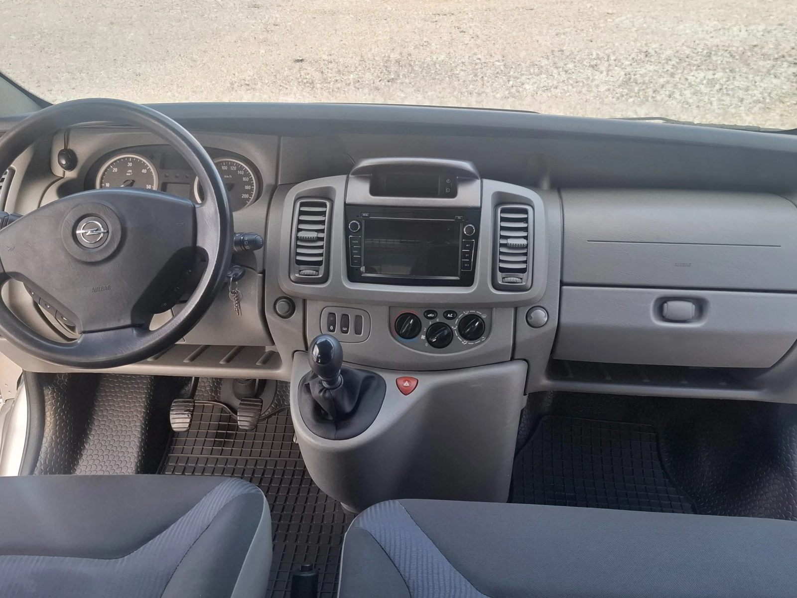 Opel Vivaro 2.0CDTI/5+ 1/Климатик - изображение 10
