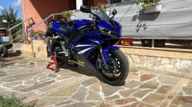  Yamaha YZF-R1