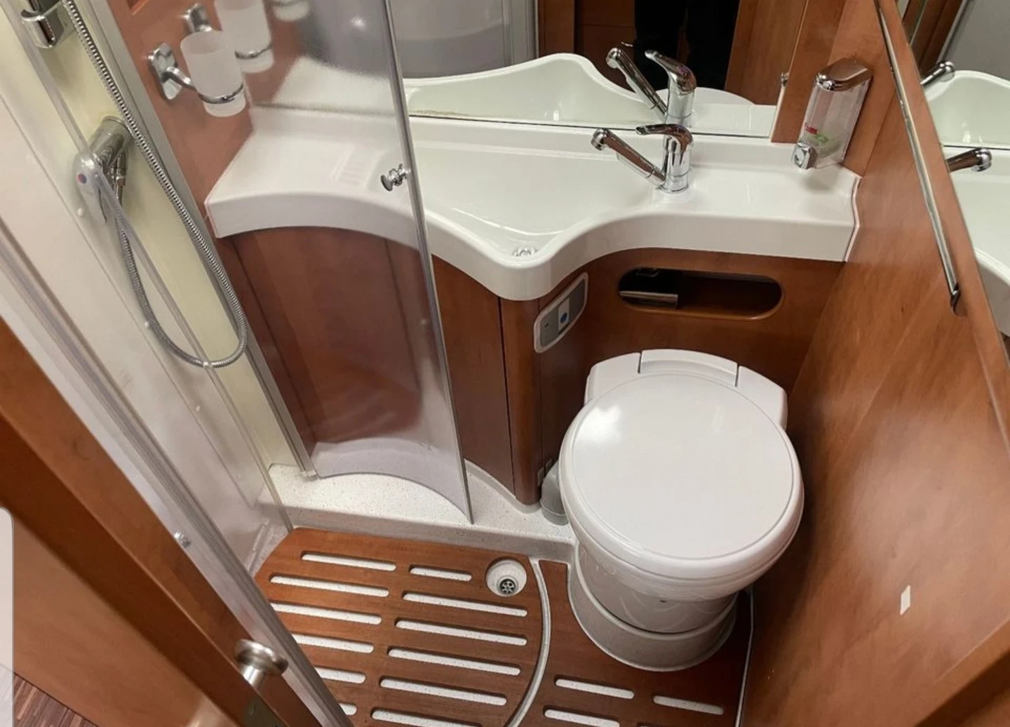 ������ Carthago Chic - C line T Plus 3.0 Motor 160 kc | Mobile.bg � ����������� 4