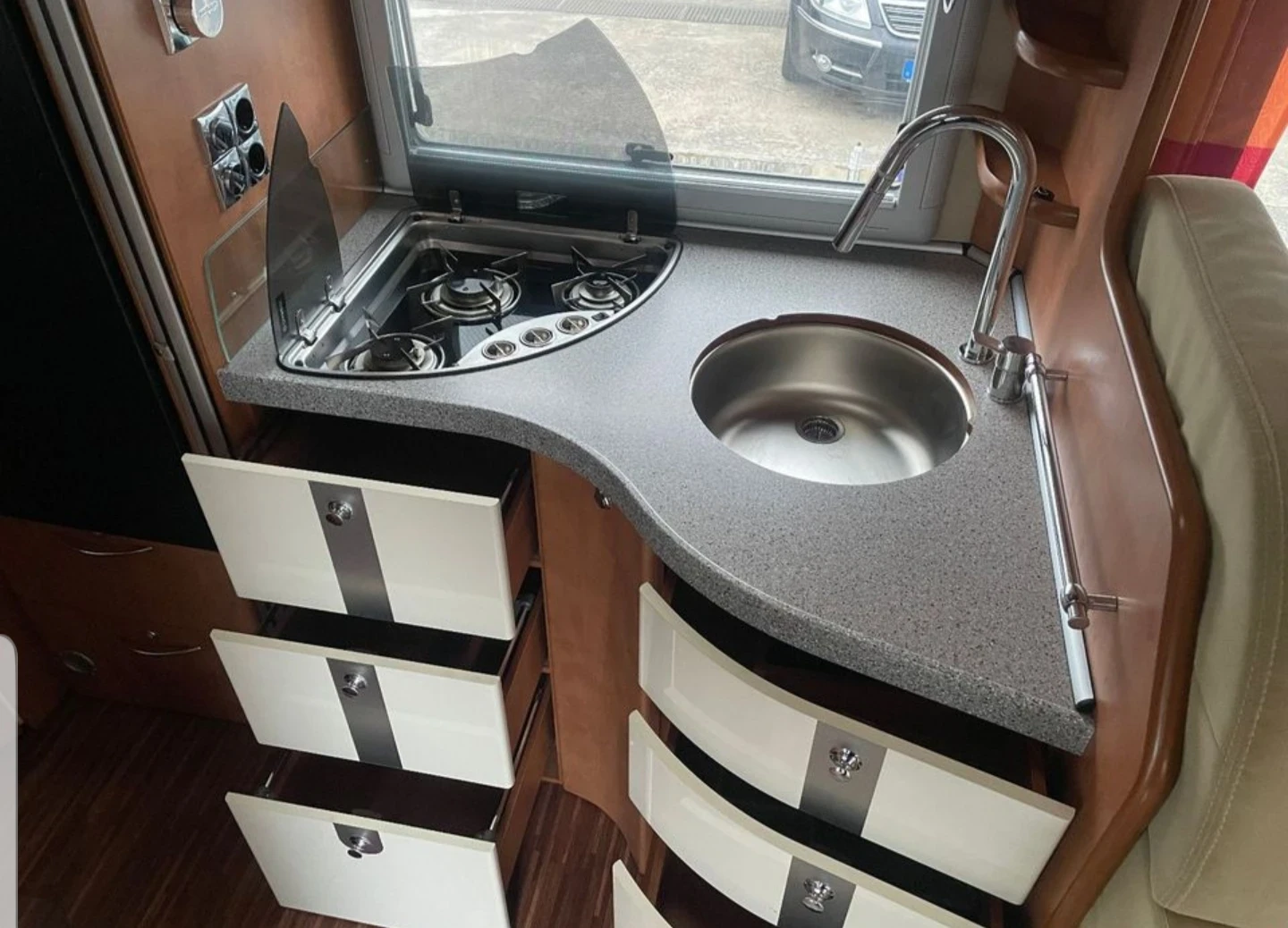 ������ Carthago Chic - C line T Plus 3.0 Motor 160 kc | Mobile.bg � ����������� 11