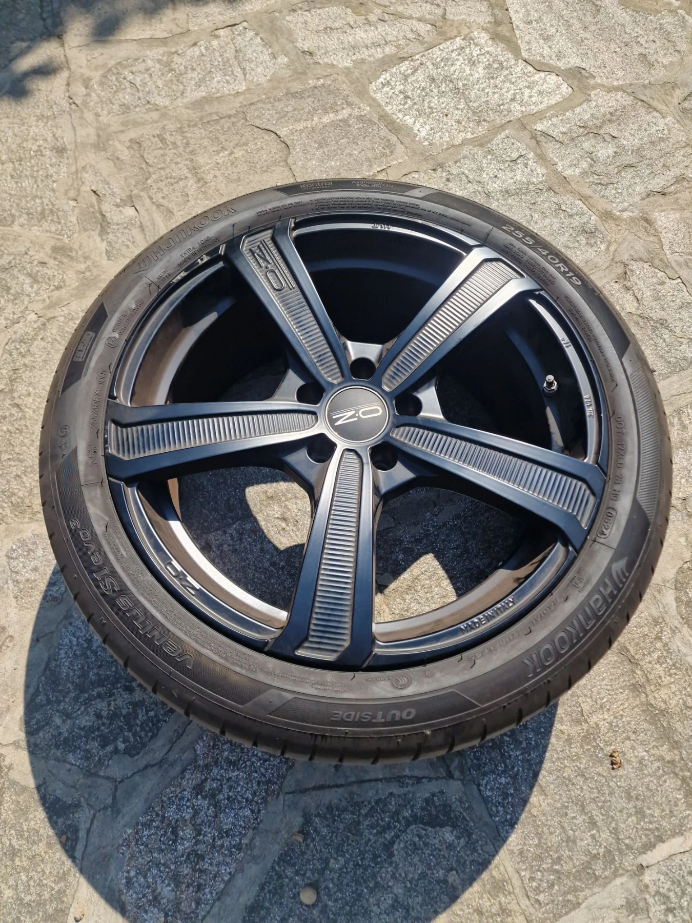 Гуми с джанти Hankook 255/40R19