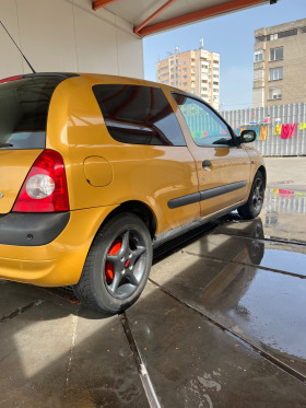Renault Clio 1.4 16v, снимка 6 - Автомобили и джипове - 45056921