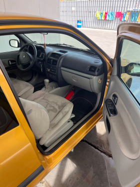 Renault Clio 1.4 16v, снимка 7 - Автомобили и джипове - 45056921