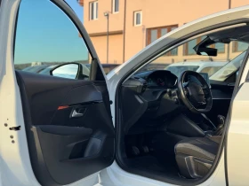 Peugeot 208 1.2i NAVI TOP, снимка 9