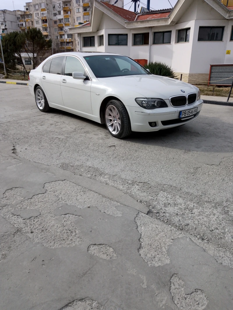 BMW 740, снимка 1 - Автомобили и джипове - 47563539