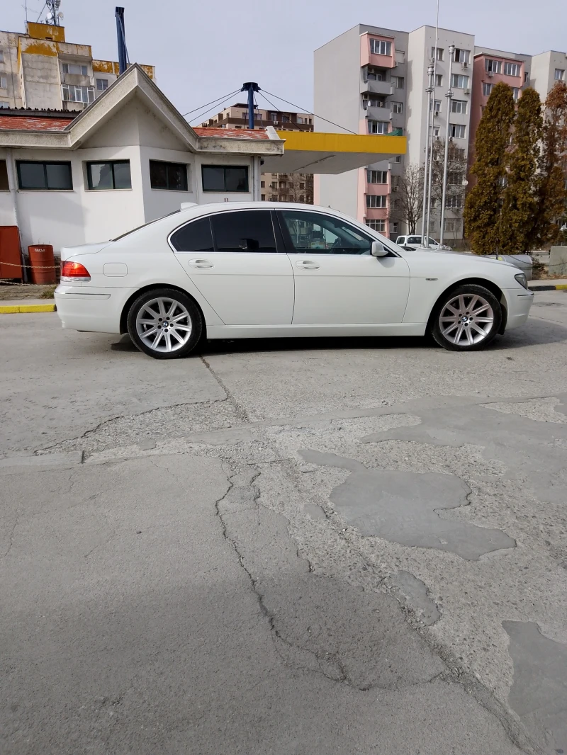 BMW 740, снимка 9 - Автомобили и джипове - 47563539