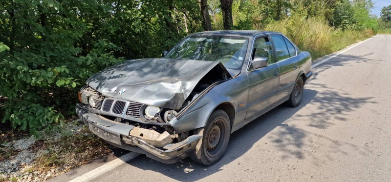 BMW 520 i, снимка 2 - Автомобили и джипове - 47825802