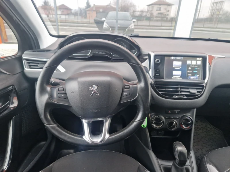 Peugeot 208 1.6 Blye-HDI, снимка 13 - Автомобили и джипове - 48237031