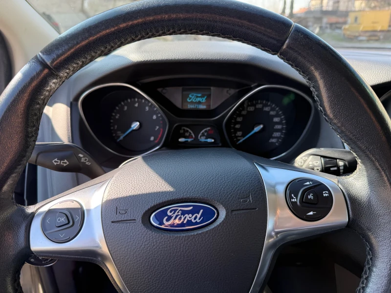 Ford Focus Ecoboost, снимка 10 - Автомобили и джипове - 49024965