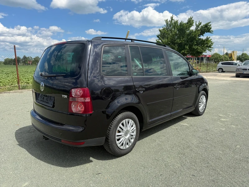 VW Touran 1.9 TDI, снимка 7 - Автомобили и джипове - 50366993